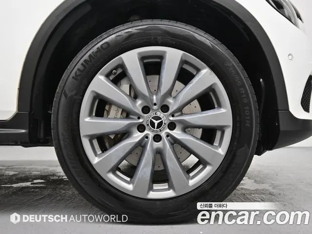 MERCEDES-BENZ GLC-CLASS X253 2019 — 115 378 км, белый, Корея — под ключ — фото 5