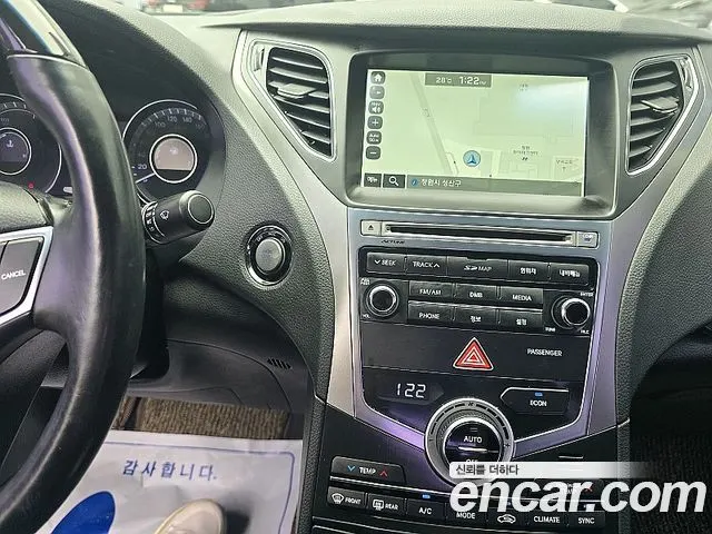 HYUNDAI GRANDEUR HYBRID 2015 — 120 353 км, чёрный, Корея — под ключ — фото 10