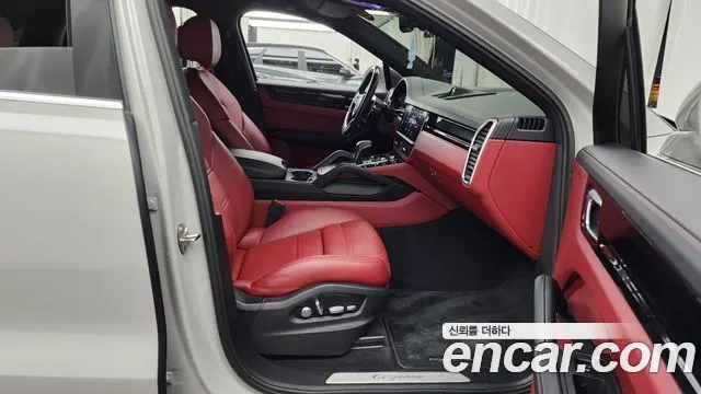 PORSCHE CAYENNE 2020 — 82 021 км, серебристо-серый, Корея — под ключ — фото 11