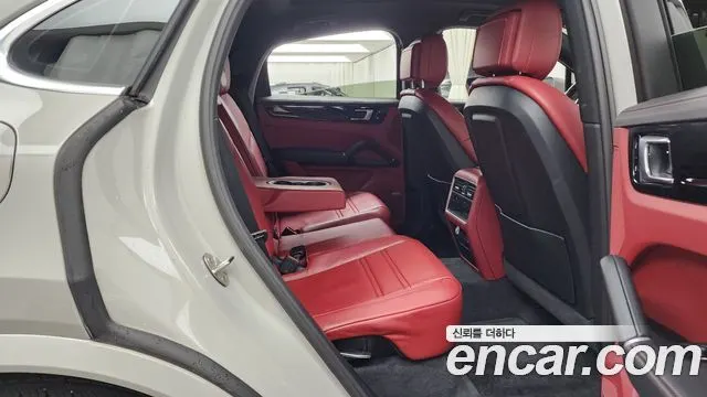 PORSCHE CAYENNE 2020 — 82 021 км, серебристо-серый, Корея — под ключ — фото 12