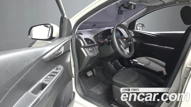 CHEVROLET SPARK 2016 — 78 299 км, белый-перламутр, Корея — под ключ — фото 10