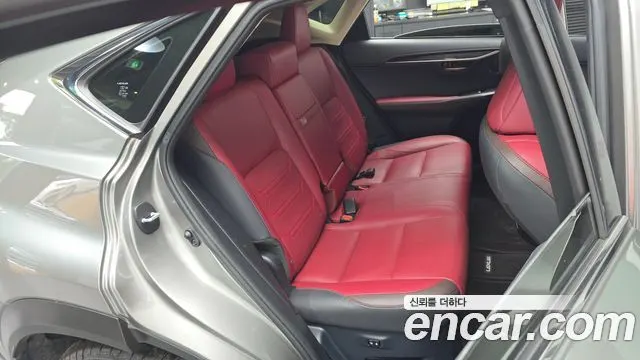 LEXUS NX300H 2019 — 83 901 км, серебристо-серый, Корея — под ключ — фото 11