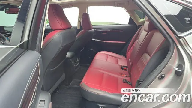 LEXUS NX300H 2019 — 83 901 км, серебристо-серый, Корея — под ключ — фото 12