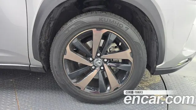 LEXUS NX300H 2019 — 83 901 км, серебристо-серый, Корея — под ключ — фото 5