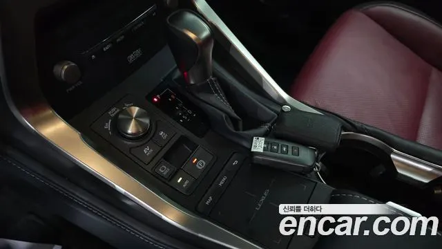LEXUS NX300H 2019 — 83 901 км, серебристо-серый, Корея — под ключ — фото 9