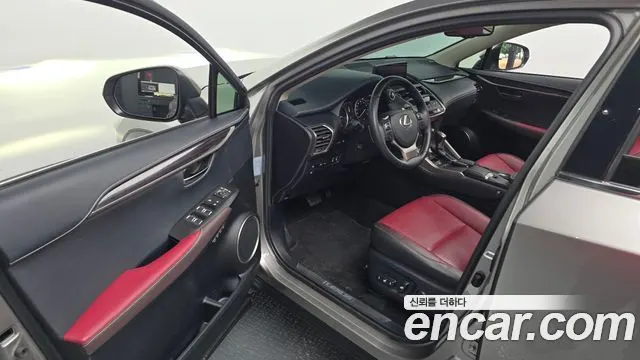 LEXUS NX300H 2019 — 83 901 км, серебристо-серый, Корея — под ключ — фото 10