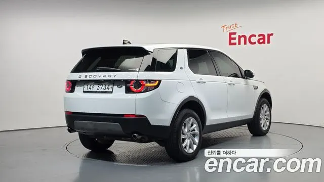 LAND ROVER DISCOVERY SPORT 2017 — 138 674 км, белый, Корея — под ключ — фото 2