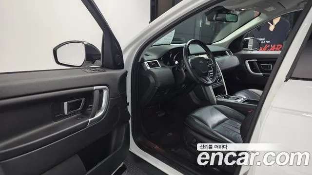 LAND ROVER DISCOVERY SPORT 2017 — 138 674 км, белый, Корея — под ключ — фото 10
