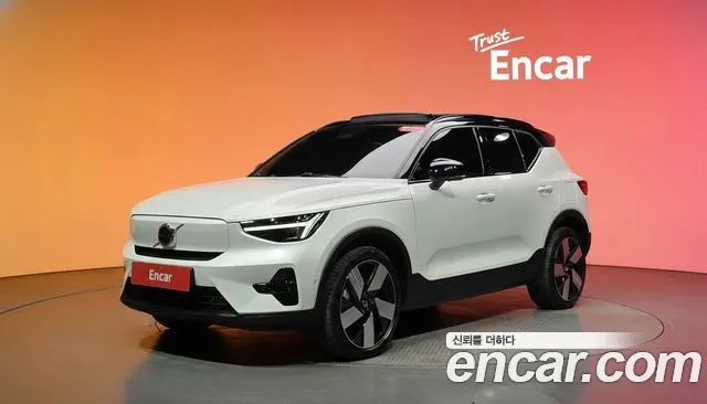 VOLVO XC40 RECHARGE 2024 — 15 137 км, белый, Корея — под ключ — фото 2
