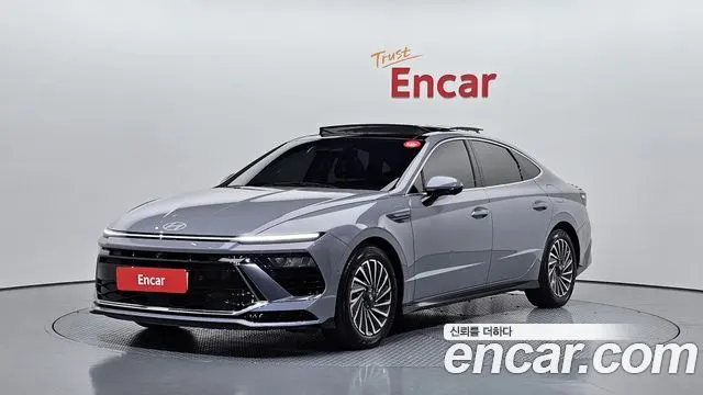 HYUNDAI SONATA HYBRID 2024 — 21 963 км, светло-серебристый, Корея — под ключ — фото 1