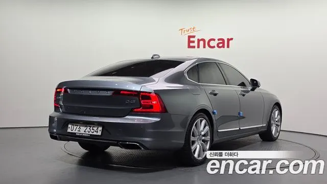 VOLVO S90 2018 — 130 608 км, серебристо-серый, Корея — под ключ — фото 2