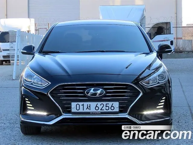 HYUNDAI SONATA HYBRID 2018 — 424 259 км, чёрный, Корея — под ключ — фото 12
