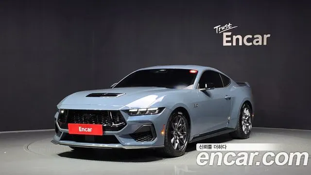 FORD MUSTANG 2024