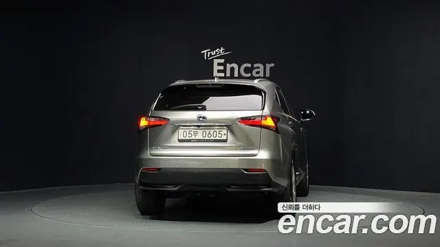 LEXUS NX300H 2015 — 71 938 км, серебристый, Корея — под ключ — фото 4