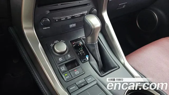 LEXUS NX300H 2015 — 71 938 км, серебристый, Корея — под ключ — фото 9
