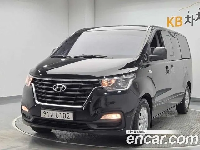 HYUNDAI GRAND STAREX 2019 — 130 357 км, чёрный, Корея — под ключ — фото 1