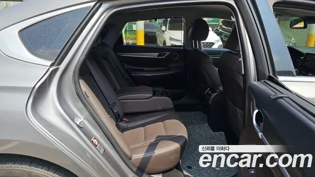 HYUNDAI GRANDEUR 2019 — 65 501 км, серебристо-серый, Корея — под ключ — фото 12