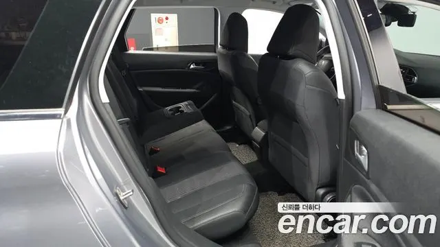 PEUGEOT 308SW 2018 — 66 548 км, серебристо-серый, Корея — под ключ — фото 12