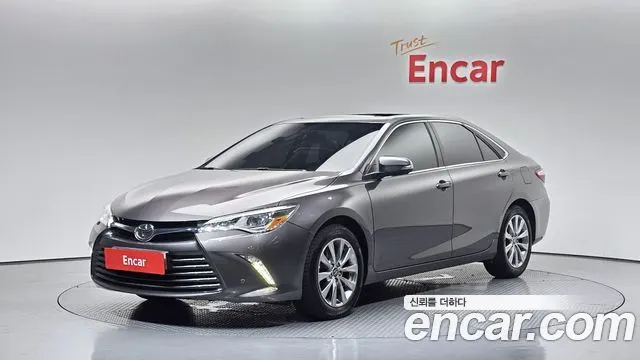TOYOTA CAMRY 2017