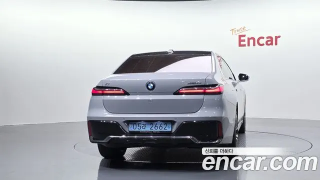 BMW I7 2023 — 20 555 км, серебристо-серый, Корея — под ключ — фото 4