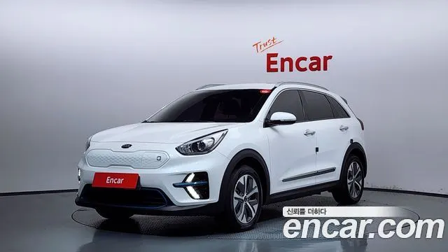 KIA NIRO 2019 — 242 514 км, белый, Корея — под ключ — фото 12