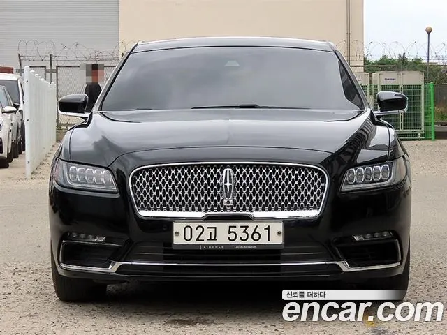 LINCOLN CONTINENTAL 1 2017