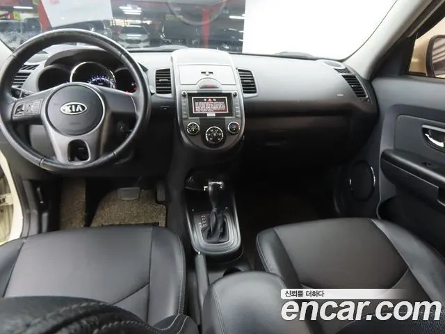 KIA SOUL 2010 — 172 395 км, белый-перламутр, Корея — под ключ — фото 7