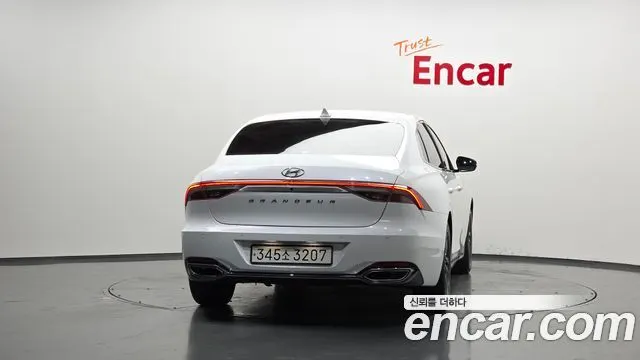 HYUNDAI GRANDEUR 2021 — 156 047 км, белый, Корея — под ключ — фото 4