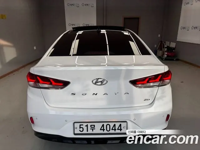 HYUNDAI SONATA 2018 — 143 172 км, белый, Корея — под ключ — фото 4