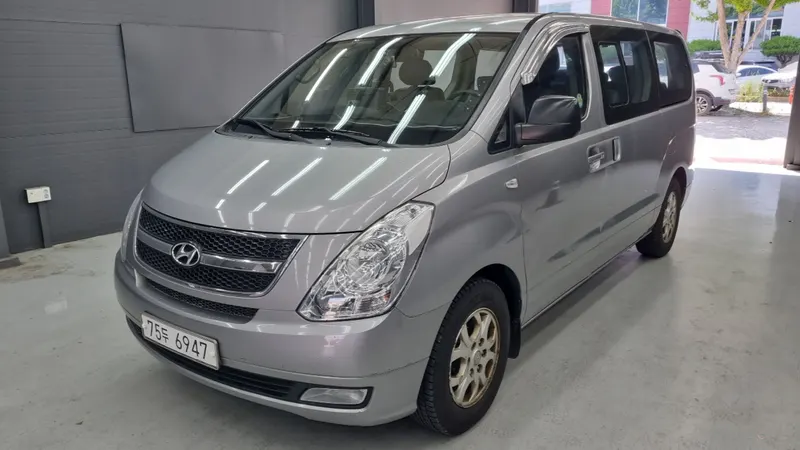 HYUNDAI GRAND STAREX 2014