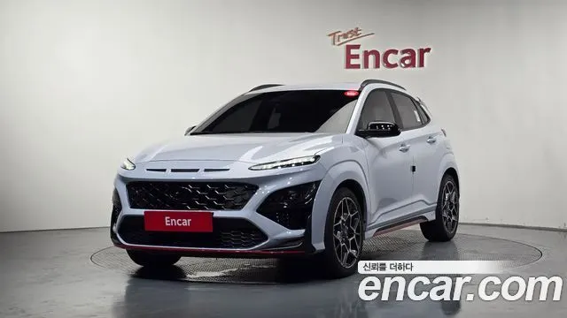 HYUNDAI KONA 2023 — 25 560 км, светло-серебристый, Корея — под ключ — фото 12