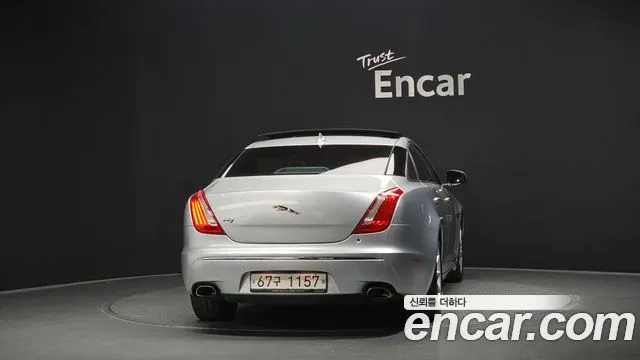 JAGUAR ALL NEW XJ 2014 — 150 352 км, серебристо-серый, Корея — под ключ — фото 4