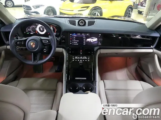 PORSCHE PANAMERA 2025 — 3 000 км, салатовый, Корея — под ключ — фото 4