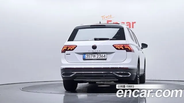 VOLKSWAGEN TIGUAN ALLSPACE 2023 — 50 920 км, белый, Корея — под ключ — фото 4