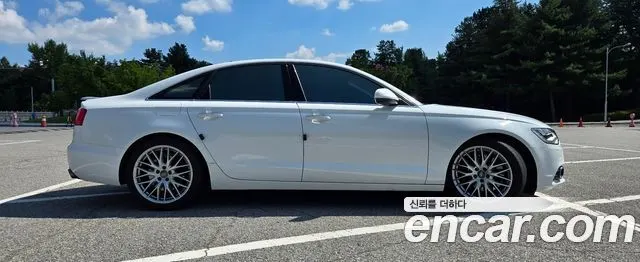 AUDI A6 2015 — 140 000 км, белый, Корея — под ключ — фото 2