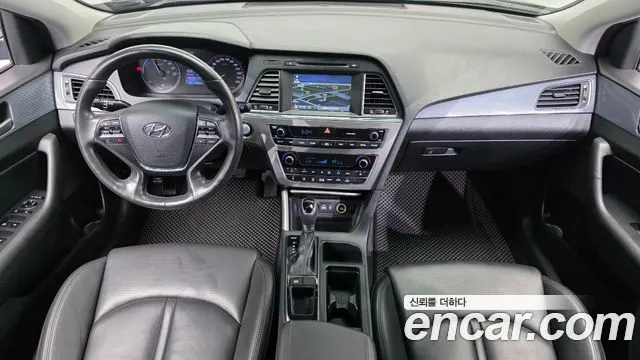 HYUNDAI SONATA HYBRID 2015 — 69 864 км, чёрный, Корея — под ключ — фото 7