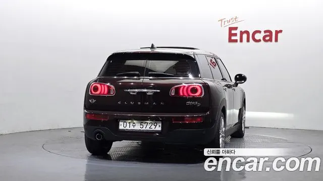 MINI COOPER D CLUBMAN 2018 — 128 845 км, красный, Корея — под ключ — фото 4