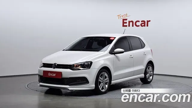 VOLKSWAGEN POLO 2013