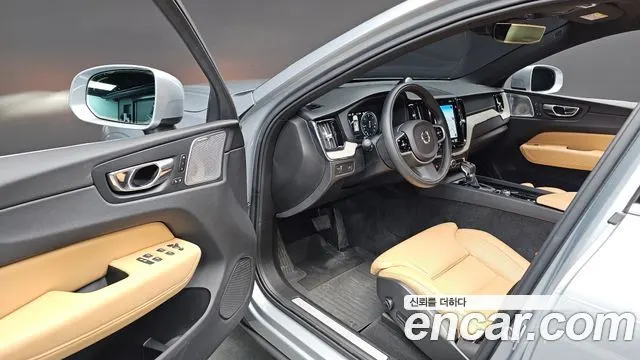 VOLVO XC60 2019 — 115 630 км, серебристо-серый, Корея — под ключ — фото 11