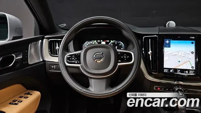 VOLVO XC60 2019 — 115 630 км, серебристо-серый, Корея — под ключ — фото 12