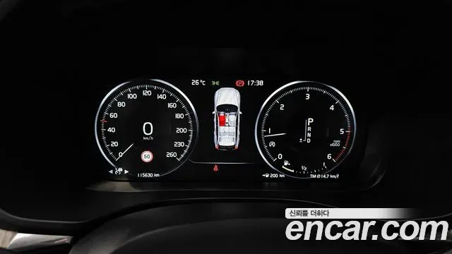 VOLVO XC60 2019 — 115 630 км, серебристо-серый, Корея — под ключ — фото 8