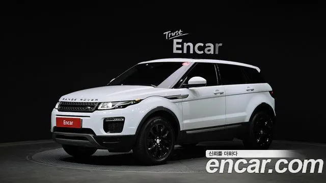 LAND ROVER RANGE ROVER EVOQUE 2018 — 124 394 км, белый, Корея — под ключ — фото 1