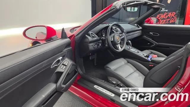 PORSCHE 718 BOXSTER 2024 — 17 521 км, красный, Корея — под ключ — фото 10