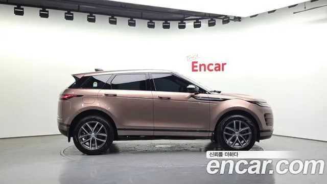 LAND ROVER RANGE ROVER EVOQUE (2 ПОК.) 2026 — 619 км, бежевый, Корея — под ключ — фото 5