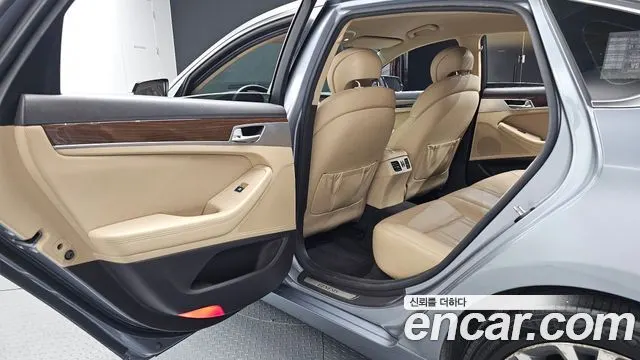 HYUNDAI GENESIS DH 2016 — 151 155 км, светло-серебристый, Корея — под ключ — фото 12