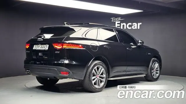 JAGUAR F-PACE 2017 — 92 038 км, чёрный, Корея — под ключ — фото 2