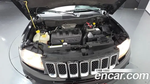 JEEP COMPASS 2012 — 127 335 км, чёрный, Корея — под ключ — фото 6