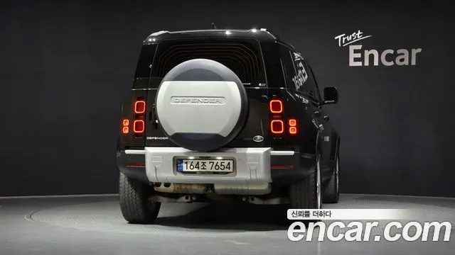 LAND ROVER DEFENDER 2023 — 60 368 км, чёрный, Корея — под ключ — фото 4