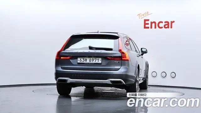 VOLVO V90 CROSS COUNTRY 2019 — 182 606 км, серый, Корея — под ключ — фото 4