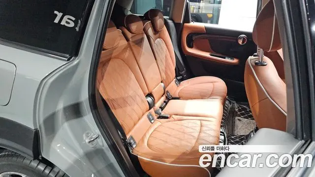 MINI COOPER S COUNTRYMAN 2022 — 26 396 км, серебристо-серый, Корея — под ключ — фото 11